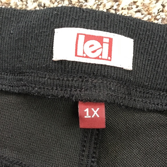 Black Denim Skinny Jeggings Junior Plus 1X - Picture 3 of 6